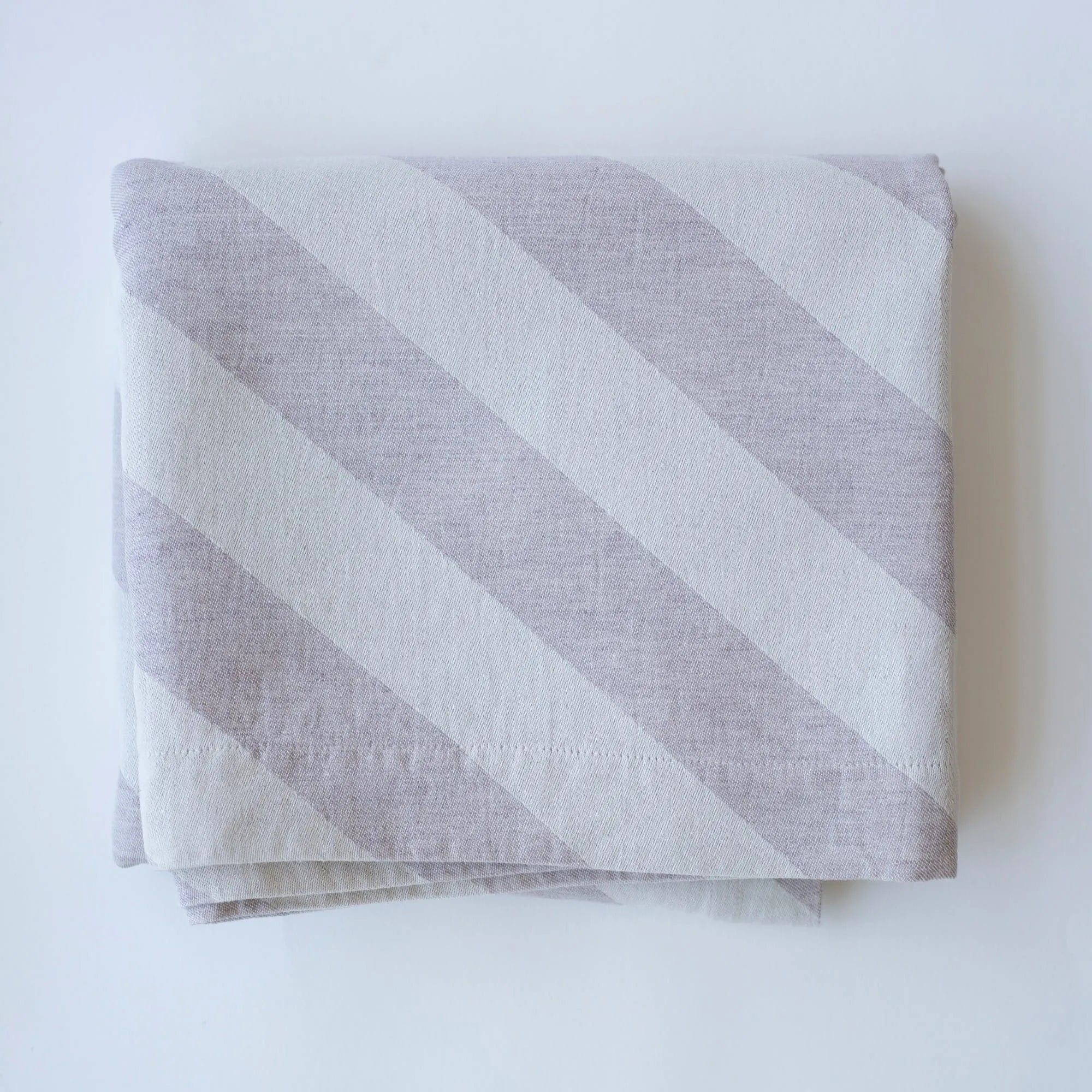 Tischdecke diagonaler Streifen