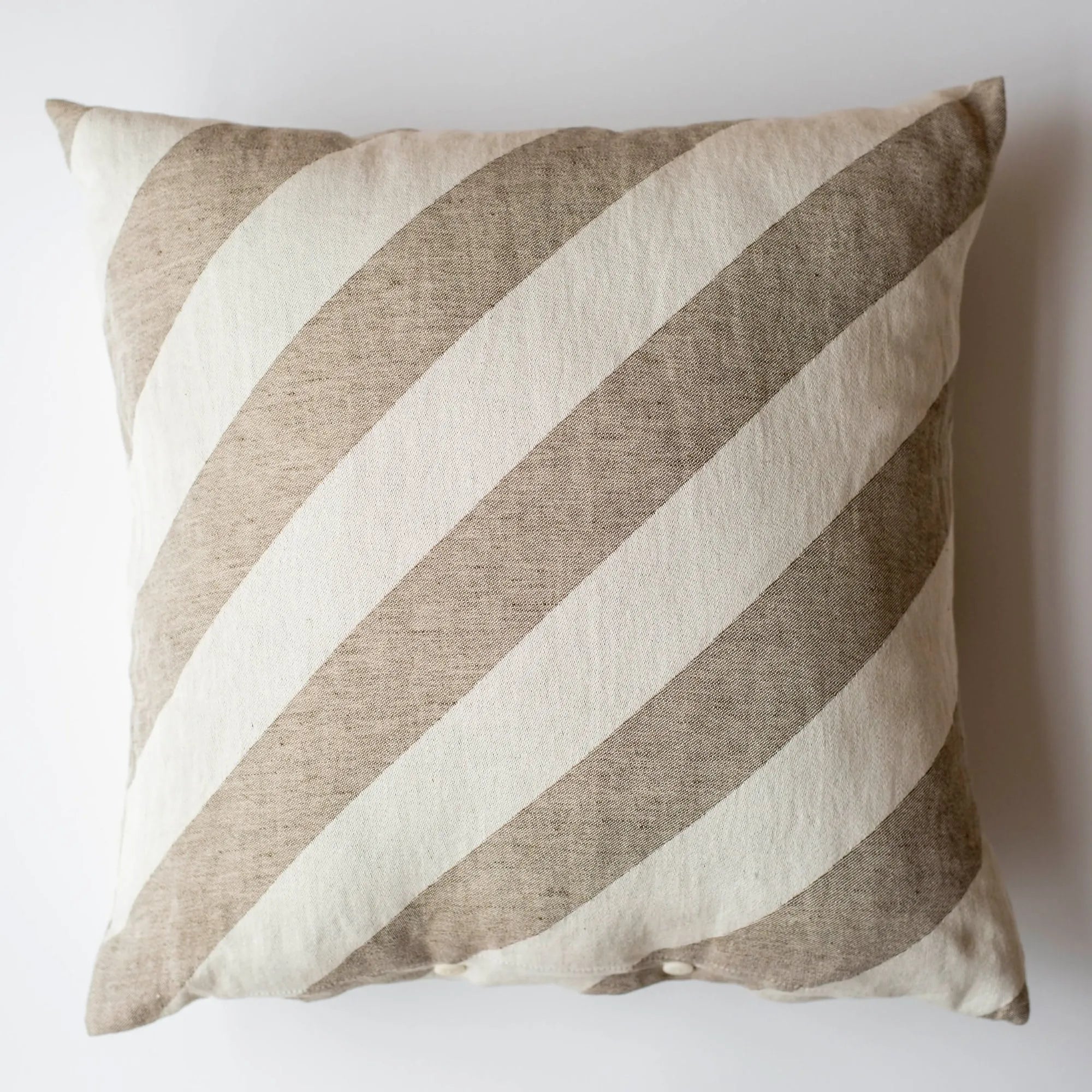 Kissenbezug diagonaler Streifen