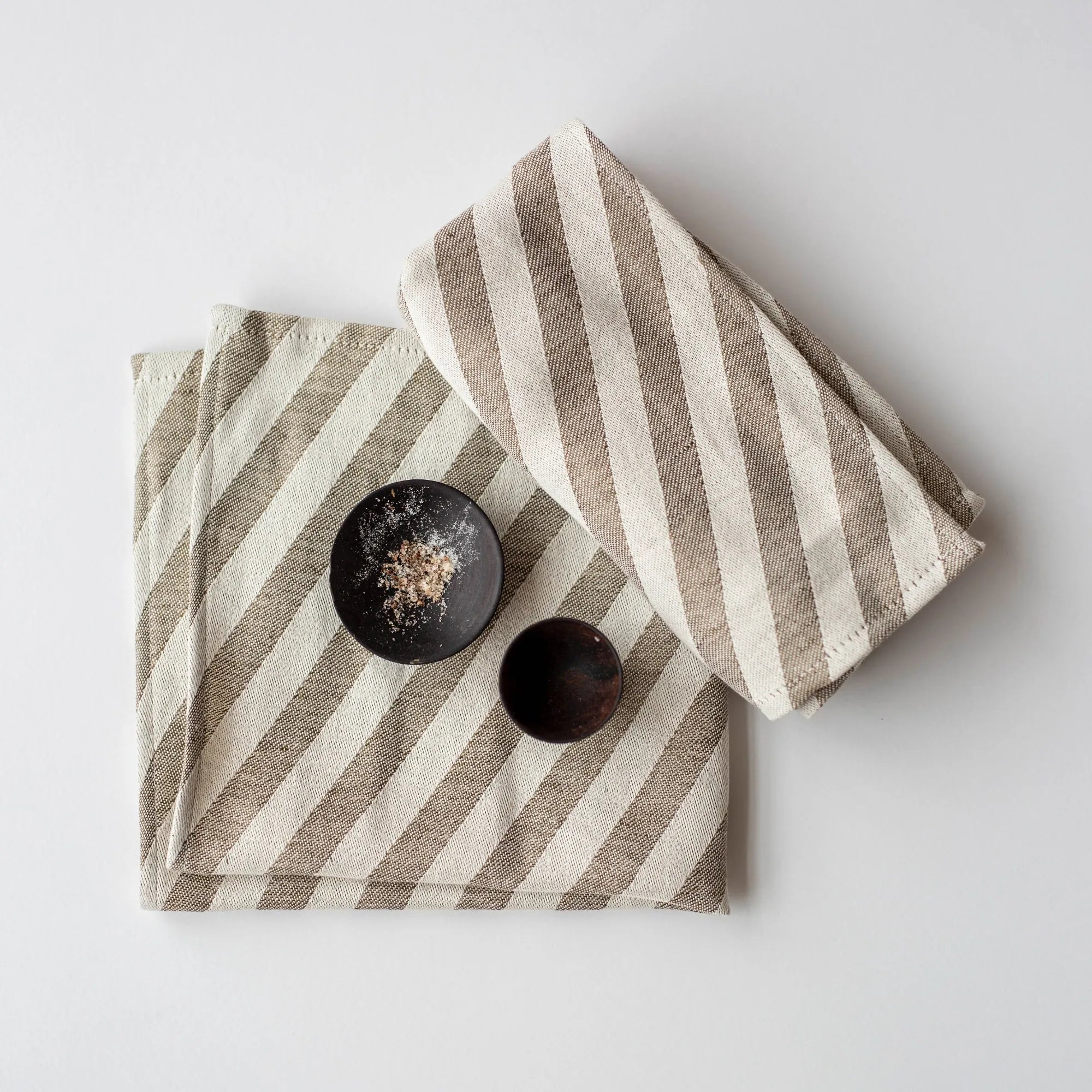 Serviette diagonaler Streifen